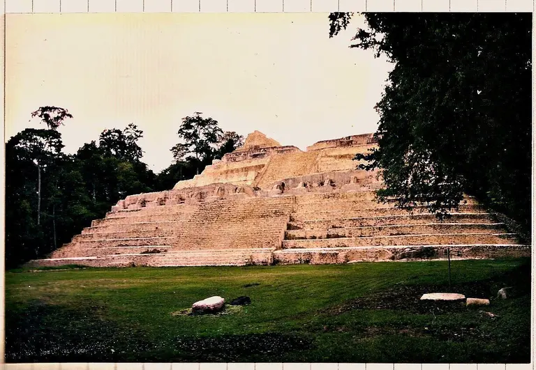 صورة من بليز